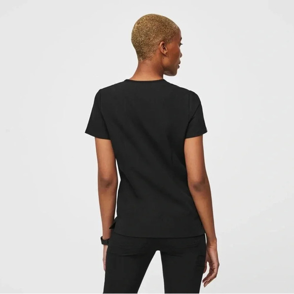 Figs Casma Three Pocket Scrub Top Size Extra Small Black - Picture 2 of 6